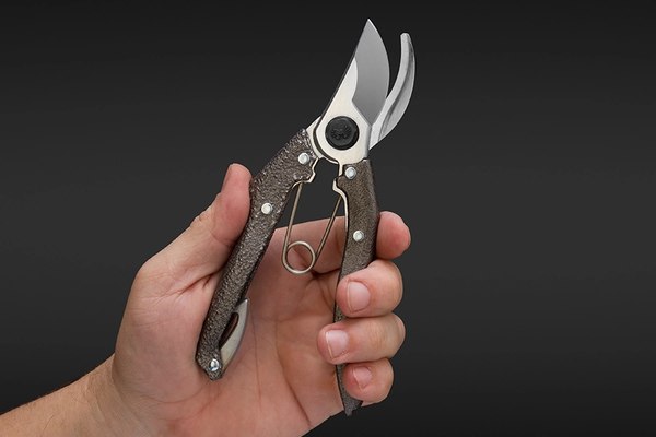 Секатор механический Caiman CN-202