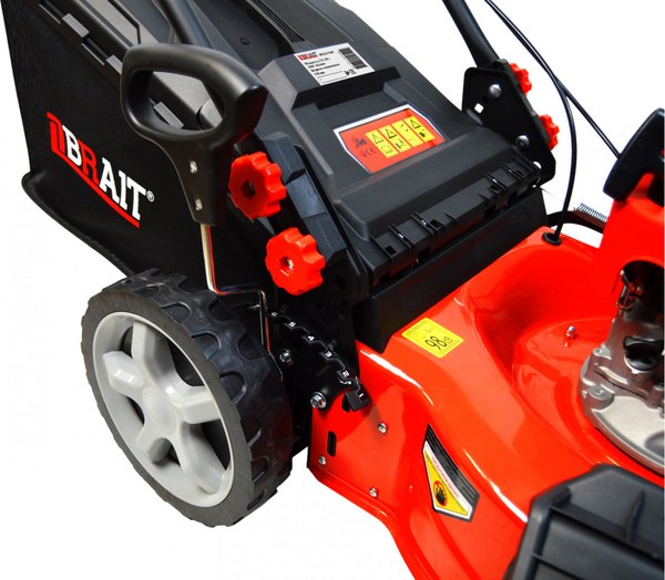 Газонокосилка бензиновая Brait BR3251SM