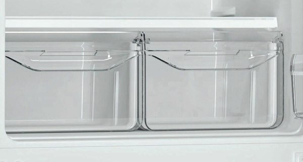 Холодильник с морозильником Indesit DS 3160 E