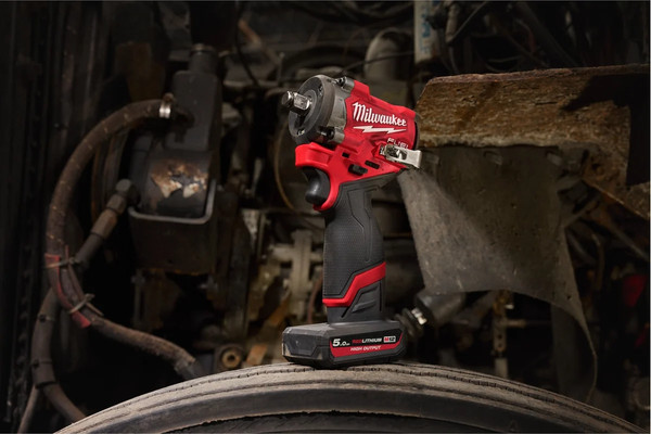 Аккумуляторный гайковерт Milwaukee M12 FCIWF12G3-502X / 4933493455
