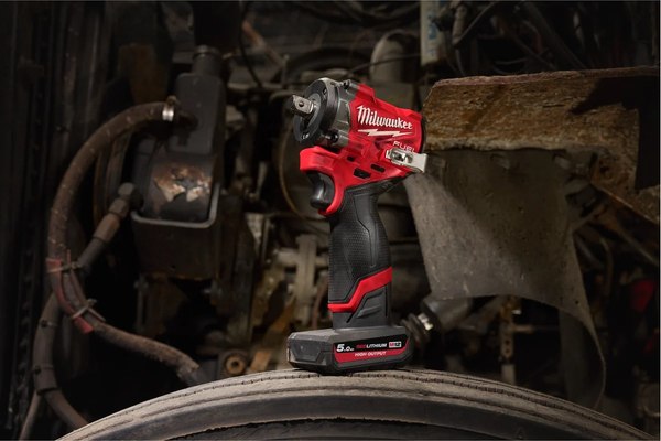 Аккумуляторный гайковерт Milwaukee M12 FCIWF12G3-502X / 4933493455