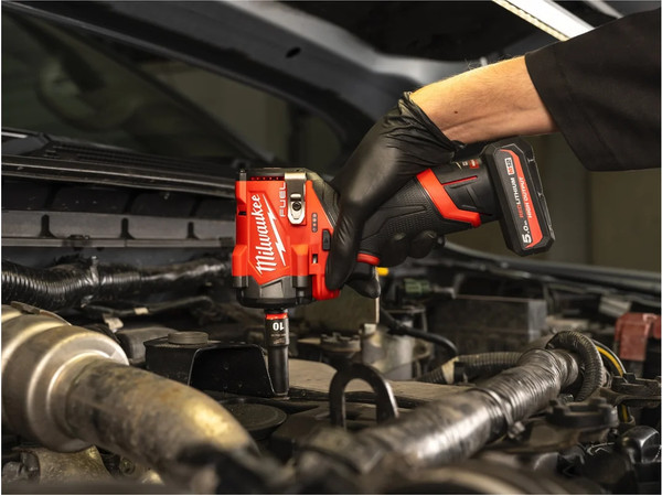 Аккумуляторный гайковерт Milwaukee M12 FCIWF12G3-502X / 4933493455