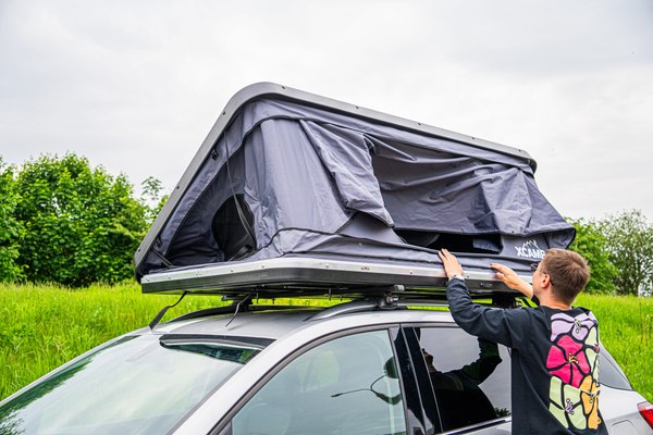 Палатка на крышу автомобиля Xcamp T10 (серый)