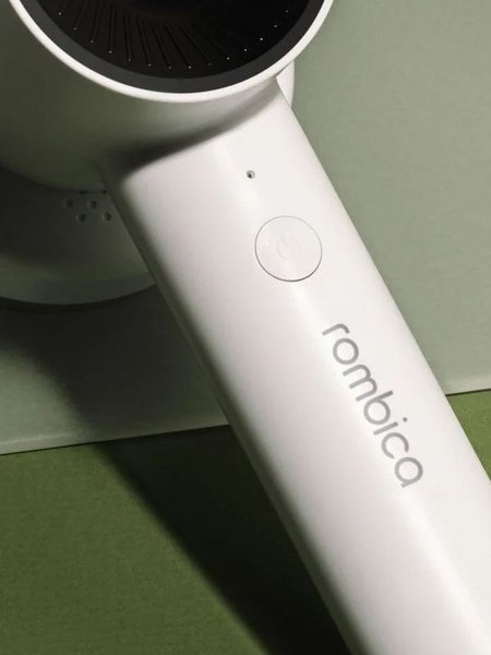 Машинка для удаления катышков Rombica Remover LRM-001