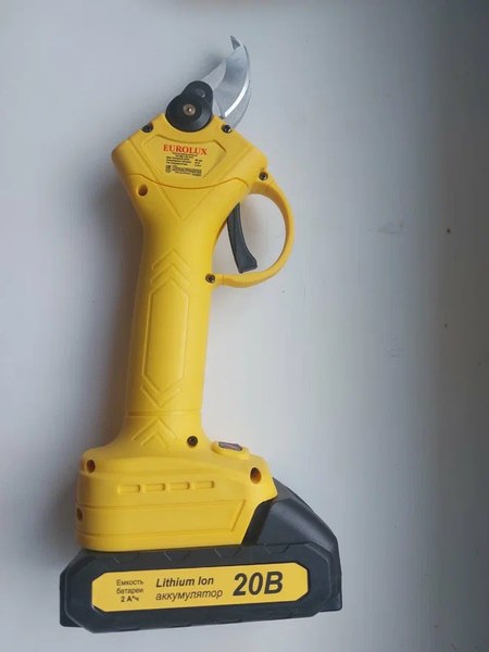 Секатор аккумуляторный EUROLUX CP-20Li EA+ (70/13/139)