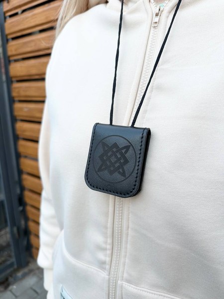 Оберег Wolves оберег Звезда Руси квадрат Сварога 1048