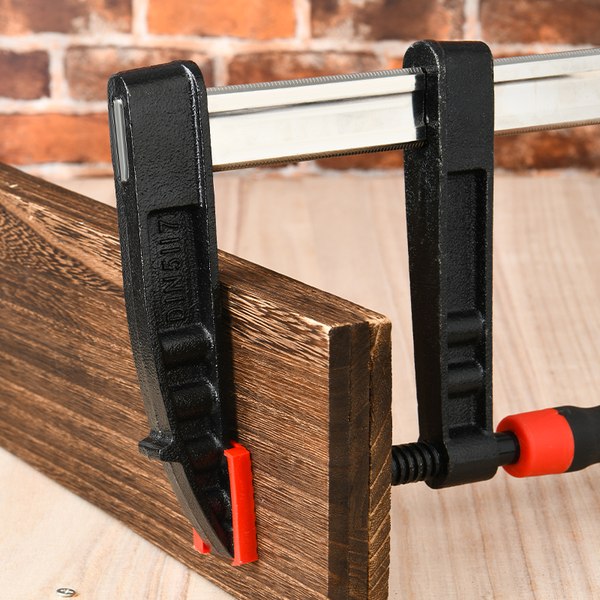 Струбцина Deli EDL111230Z