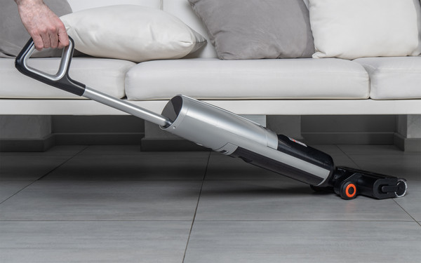 Вертикальный пылесос Garlyn Aqua Max 7