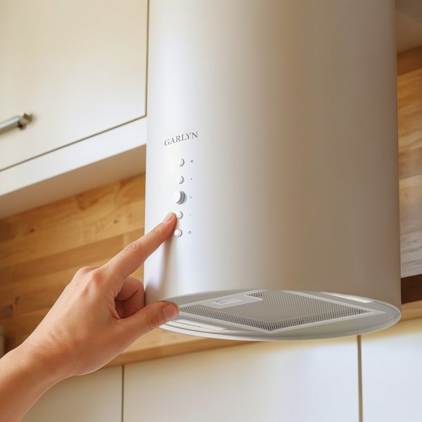 Вытяжка коробчатая Garlyn CH-110