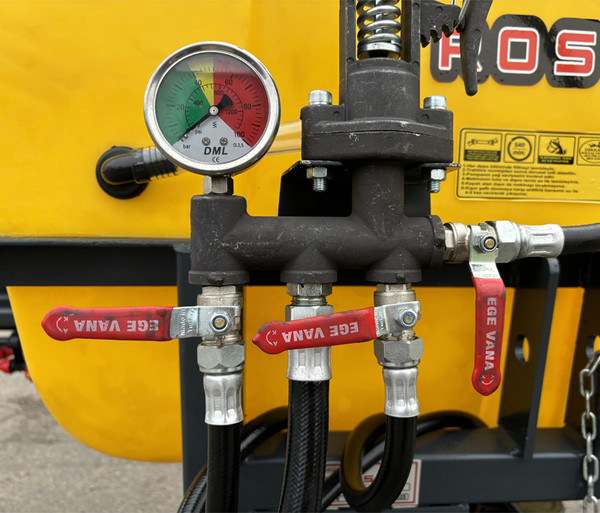 Опрыскиватель навесной Rossel 300P