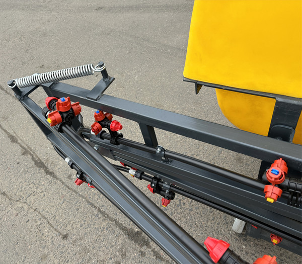 Опрыскиватель навесной Rossel 300P