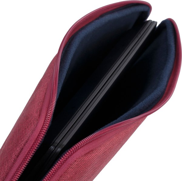 Чехол для ноутбука Rivacase Eco 7704