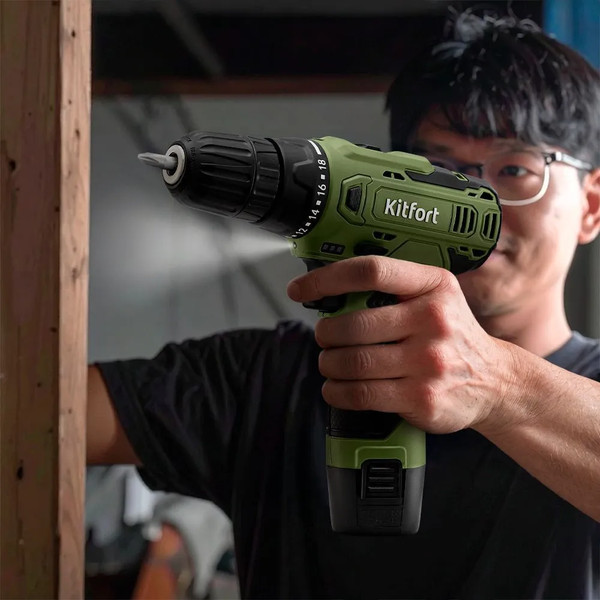 Аккумуляторная дрель-шуруповерт Kitfort КТ-6503