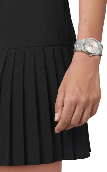 Часы наручные женские Tissot T137.210.11.031.00