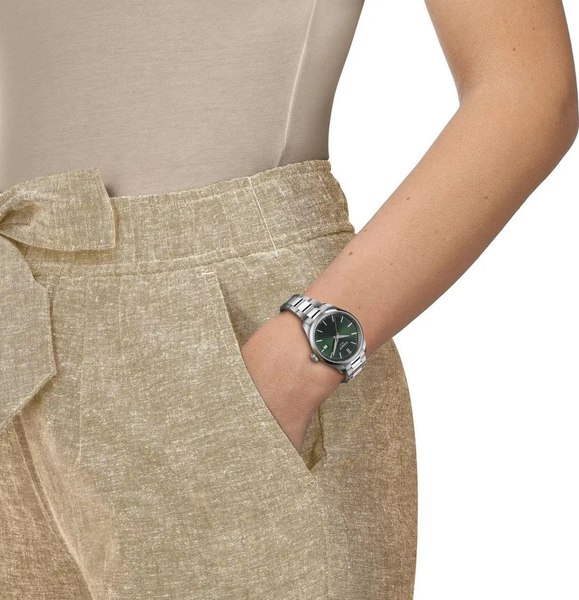 Часы наручные женские Tissot T150.210.11.091.00