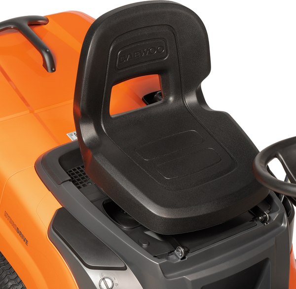 Райдер бензиновый Daewoo Power DLR 66 H