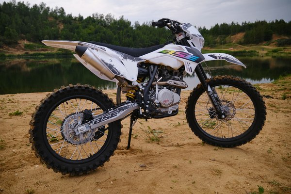 Мотоцикл BSE Z2 L 19/16 / BZ2LKA015GWH1