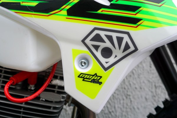 Мотоцикл BSE Z2 19/16 / B0Z2KA015GGH3