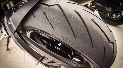 Мотошина задняя Pirelli Diablo Rosso III 240/45R17 82W TL