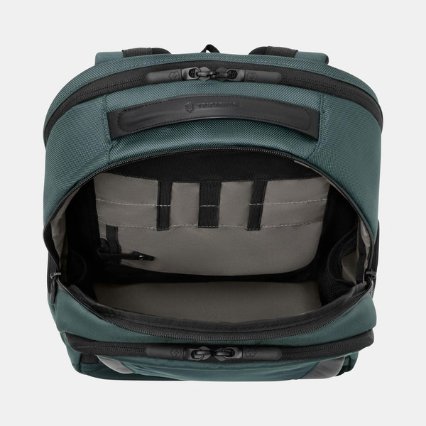 Рюкзак Victorinox Altmont Professional Essential Laptop / 653290