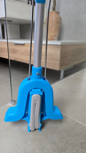 Швабра с отжимом Mellor Forro ML1010-1