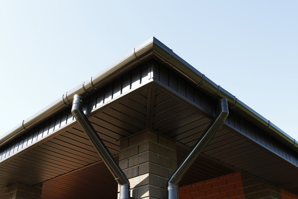 Кронштейн желоба Docke Lux металлический ZVLK-1050