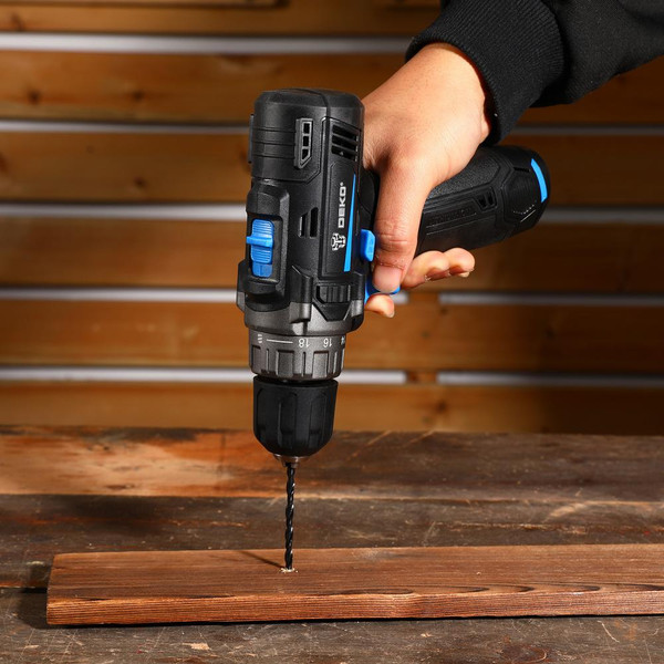 Аккумуляторная дрель-шуруповерт Deko ZKCD12 SET6 / 084-1040