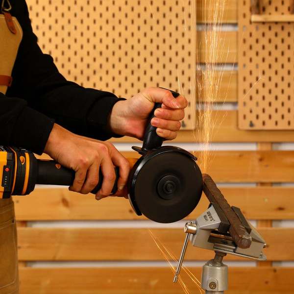 Угловая шлифовальная машина Deko ZKAG20 / 084-1044