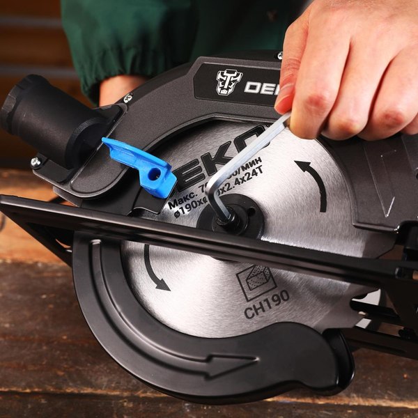 Дисковая пила Deko CS-2000W PRO / 084-1152