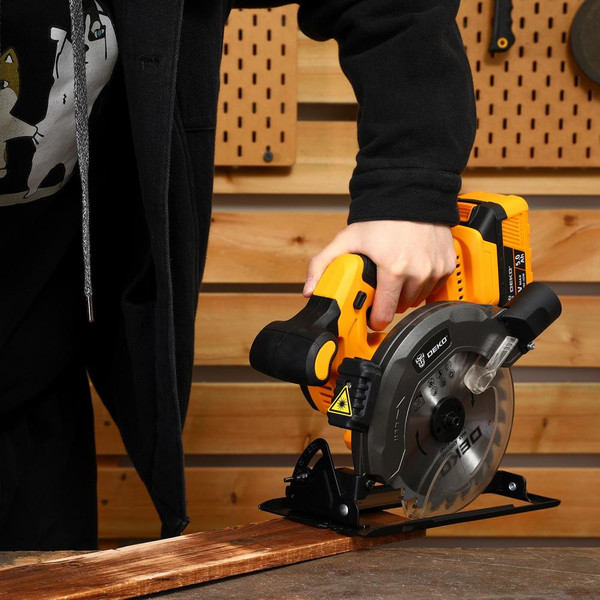 Дисковая пила Deko CS20 / 084-1154