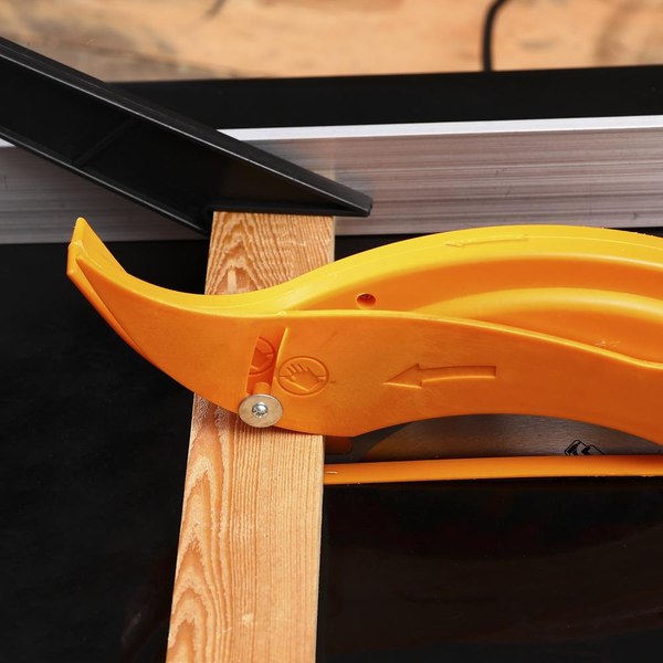 Циркулярный станок Deko DTS1100 / 084-1052