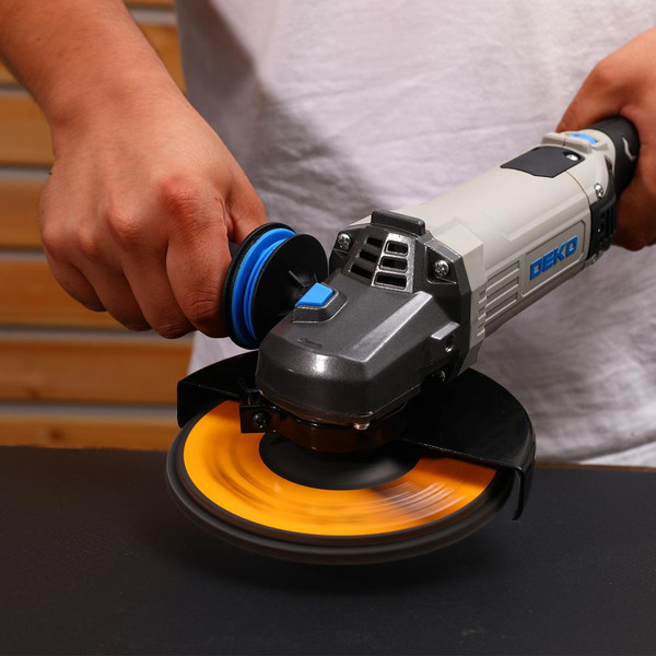 Угловая шлифовальная машина Deko AGDK-1600W PRO / 084-1081