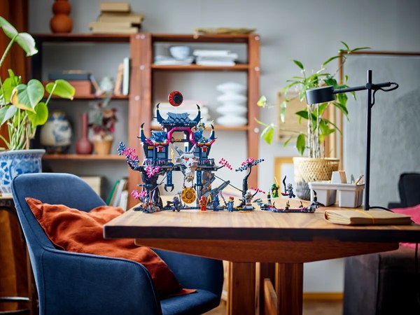 Конструктор Lego Ninjago Додзе Тени Волчьей Маски / 71813