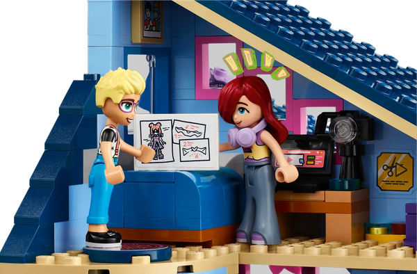 Конструктор Lego Friends Дома Олли и Пейсли / 42620