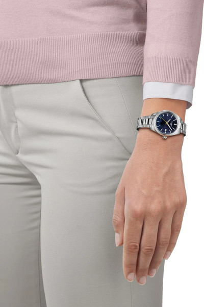 Часы наручные женские Tissot T150.210.11.041.01