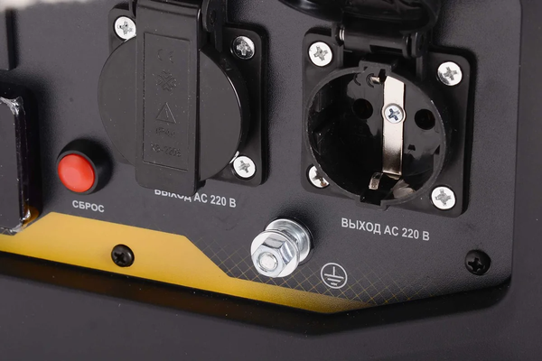 Инверторный генератор Huter DN 3700i (64/10/28)