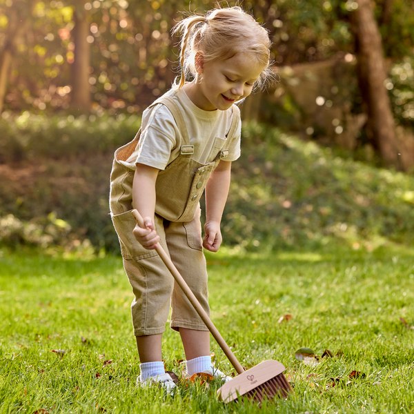 Щетка игрушечная Hape Садовод Метла / E5593_HP