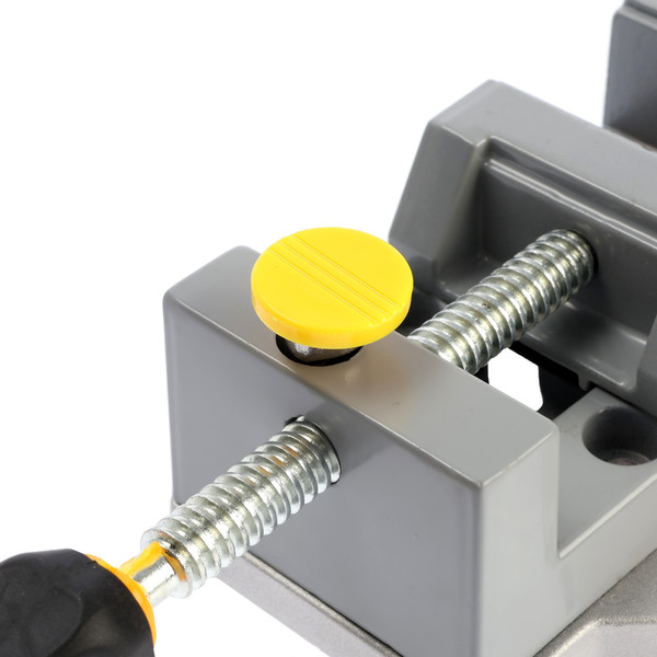 Струбцина Tundra 10702138