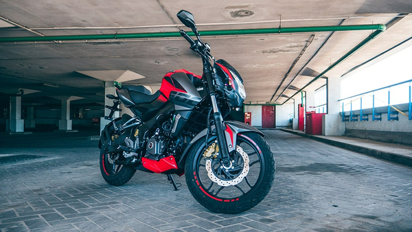 Мотоцикл Bajaj Pulsar 200NS UG