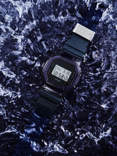 Часы наручные мужские Casio DW-5600NNJ-2E