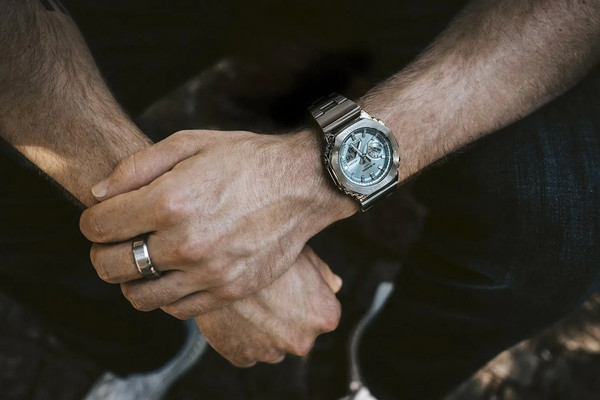 Часы наручные мужские Casio GM-2110D-2A