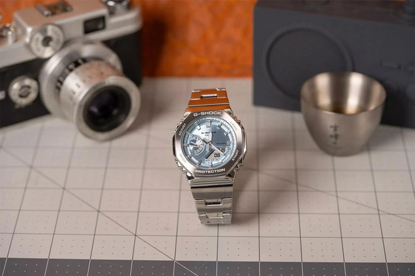 Часы наручные мужские Casio GM-2110D-2A