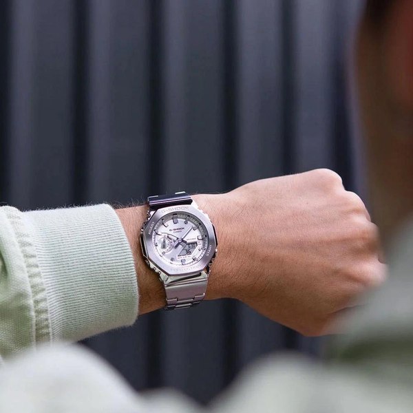 Часы наручные мужские Casio GM-2110D-7A