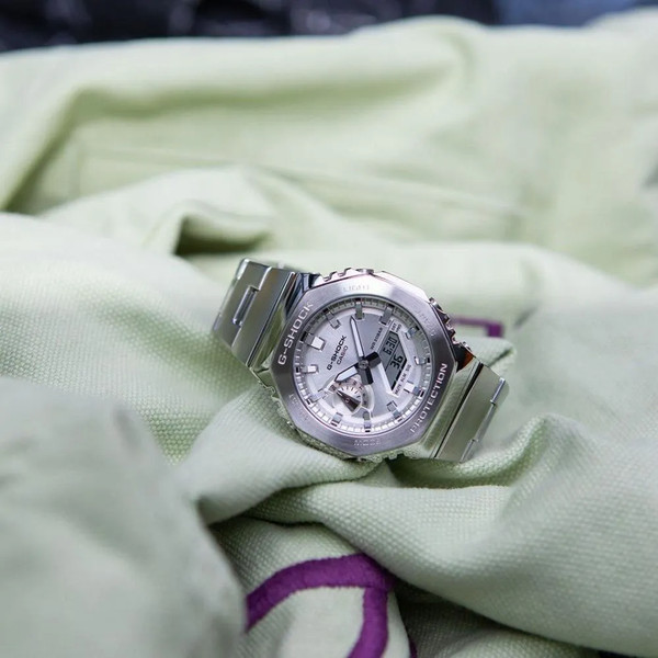 Часы наручные мужские Casio GM-2110D-7A