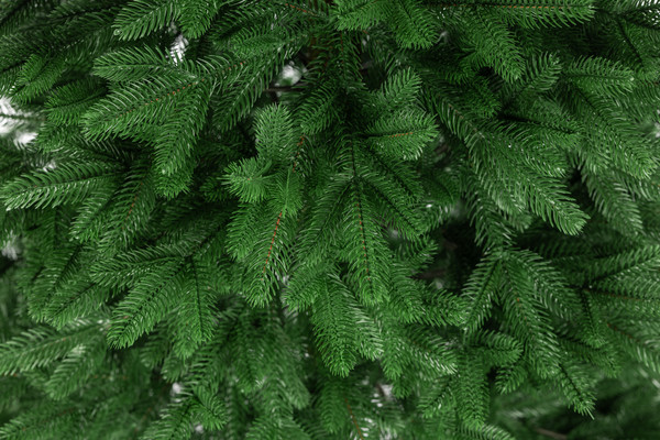 Ель искусственная Уральская ёлка и игрушка Европейская