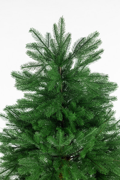 Ель искусственная Уральская ёлка и игрушка Восточная