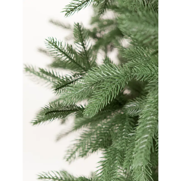 Ель искусственная Уральская ёлка и игрушка Восточная