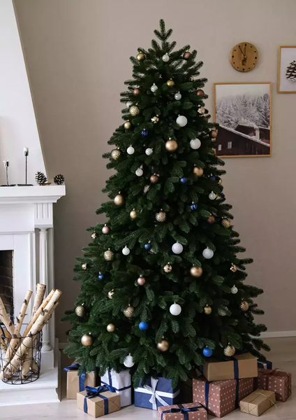 Ель искусственная Уральская ёлка и игрушка Сибирская