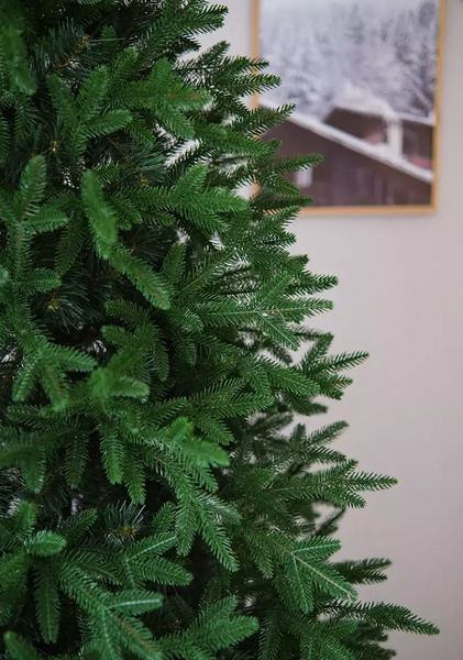 Ель искусственная Уральская ёлка и игрушка Екатерина