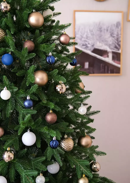 Ель искусственная Уральская ёлка и игрушка Екатерина